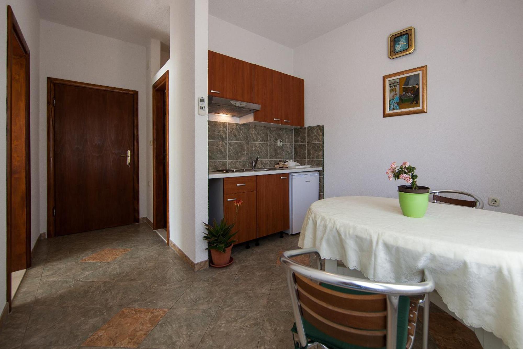 Hropic * Lastovo