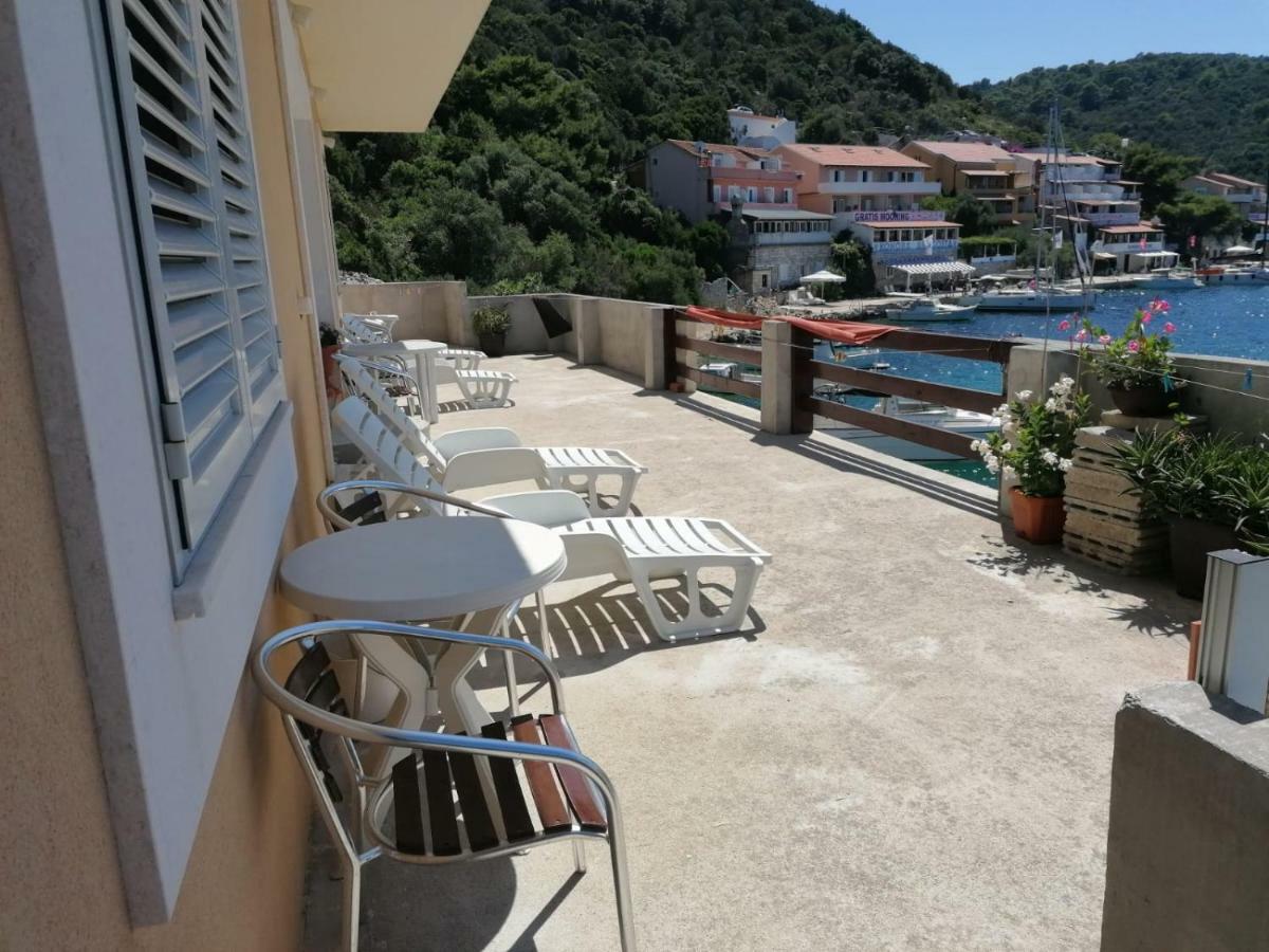 Hropic Apartment Lastovo